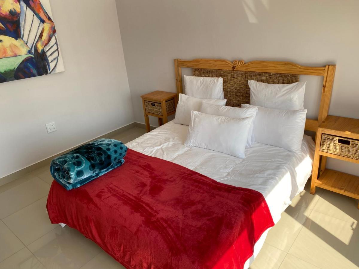 Mukulela Bed and Breakfast Walvis Bay Esterno foto