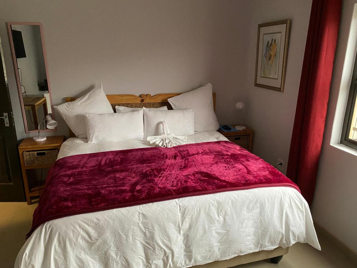 Mukulela Bed and Breakfast Walvis Bay Esterno foto