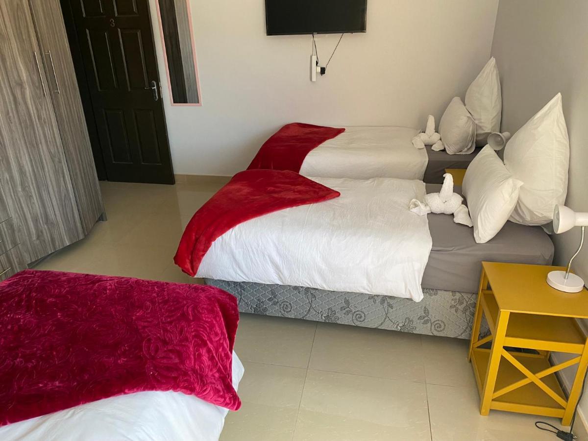 Mukulela Bed and Breakfast Walvis Bay Esterno foto